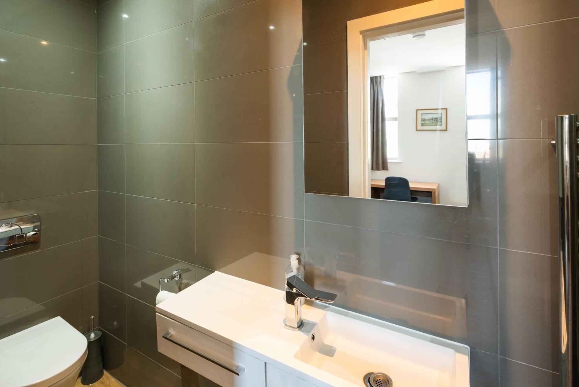 Equitable Hotel Londen Buitenkant foto
